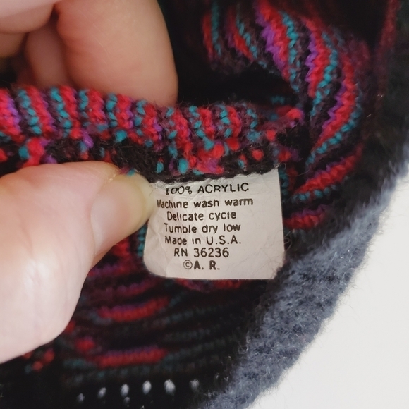 BA02 * Carriage Court Strawberry Sweater Red Purple Size Unknown Vintage 80s - Picture 4 of 8